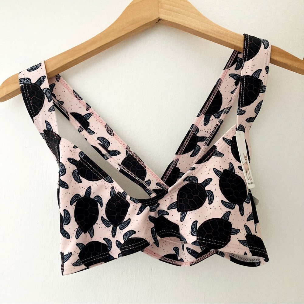 NWT Velvet Sphynx Garth bikini TOP ONLY in sea turtle print size s